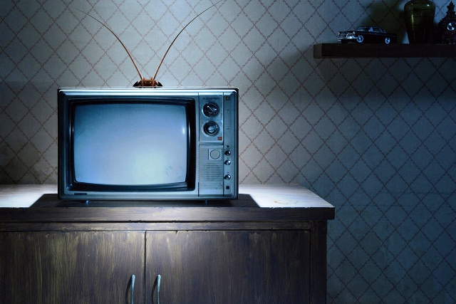 Телевизор упал на 2-летнего ребенка