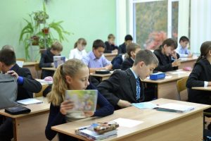 Белорусы жалуются на низкое качество образования - фото