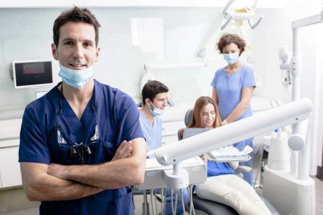 стоматологи развлекают клиентов - фото, США